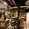 VTZ The Botanic Hostel