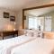 Queenstown House Bed & Breakfast and Apartments