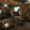 Old Towne Inne Chuckwagon Bar & Grill - Boston Bar