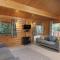 South Winchester Lodges