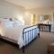 SummerWood Inn