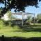 The House By The Mulberry Tree - 内韦伊兰