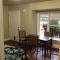 Grandmas Suite - PRIVATE APARTMENT REDUCED PRICE ON TOURS