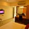 Hi 5 Hotel & Experience