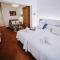 Petit Hotel 5 Fars