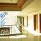 Hi 5 Hotel & Experience