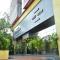 Hi 5 Hotel & Experience