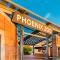 Holiday Inn Express & Suites - Phoenix - Airport North, an IHG Hotel