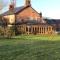 Hollies Farm B&B - Wrexham