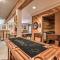 Lake Tahoe Family Home with Hot Tub and Game Room! - إنكلين فيلادج