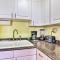 Corpus Christi Beachfront Condo with Pool Access!