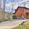 3 Mi to Gatlinburg Cabin with Deck and Pool Table! - غاتلينبرغ