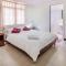 Villa Rosa with Private Pool and Jacuzzi 100m to beach - Pattaya South
