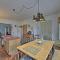 Vineyard Haven House - Easy Access to Beaches - Vineyard Haven