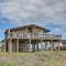 Steps to Beach Home with Deck in Galveston! - 加尔维斯敦