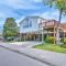 Surfside Beach Home with Resort Perks Walk to Beach - Myrtle strand
