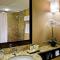 Crowne Plaza Hotel Glen Ellyn/Lombard by IHG - Glen Ellyn