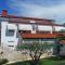Apartments Sanja in one of favourite part of Poreč beach area - Poreč