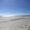 Walk to Beach Lavish Resort Escape in Galveston! - 加尔维斯敦