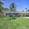 Tasteful Home with Patio and Grill Less Than 2 Mi to Beach! - نيبلس