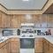 Pet-Friendly Second Row House Steps to Beach!