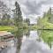 Contemporary Tacoma Cottage with Deck and Pond!