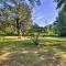 Secluded Baton Rouge Area Hideaway with Lawn! - Clinton