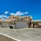 3 Mi to Lake Havasu Luxe Home with Pool and Spa!
