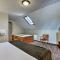 Burkesville Apt with Deck, Views and Pool Access!