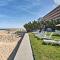 Virginia Beach Studio with Balcony and Pool View! - 弗吉尼亚海滩