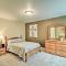 Family Home with WiFi, 14 Mi to Dutch Wonderland!