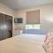 Lake Chelan Condo, Walk to Brewery and Wineries