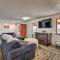 Chic Studio with Grill - 25 Mins to Taos Ski Valley!