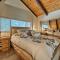 Luxe Lake Arrowhead Home with Game Room and Hot Tub - Лейк-Арроугед