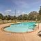 Renovated Austin Apt with Pool at Stunt Ranch!