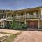 Renovated Austin Apt with Pool at Stunt Ranch!