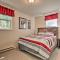 Ludington Cottage with Deck, Yard and Fire Pit! - 拉丁顿 Ludington Cottage with Deck, Yard and Fire Pit! - 拉丁顿