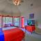 12 Mi to Lake Dunlap Family Escape with Games - Сегин
