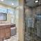 Roomy Salt Lake City Apt with MovieandGame Room - مدينة سولت ليك