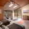 Falcon Cabin