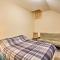 Pet-Friendly Rumney Cabin on Stinson Lake!