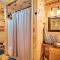 Broken Bow Cabin with Deck on Mountain Fork River! - بروكن بو