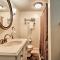 Ottawa Lake Home with BBQ and Patio, 15 Mi to Toledo
