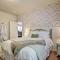 McMinnville Wine Country Home with Hot Tub and Deck