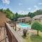 Lincoln Condo with Pool Access - 6 Mi to Loon Mtn!