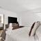 RA suites - Pompano Beach