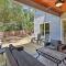 Walk to Lake Austin Spacious Getaway with Patio - Austin