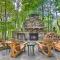 Screened Porch and 3 Decks Beech Mountain Cabin