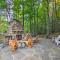 Screened Porch and 3 Decks Beech Mountain Cabin