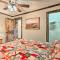 3 Mi to Beech Mtn Treetop Cabin with Deck and Views